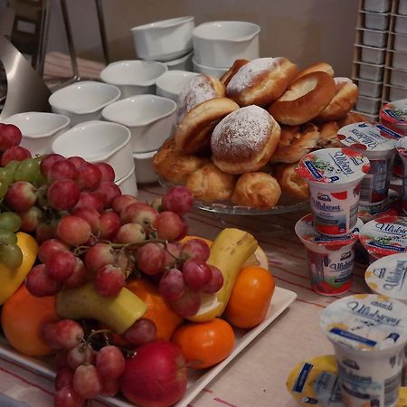 Zamek Krolewski W Niepolomicach Niepołomice Esterno foto